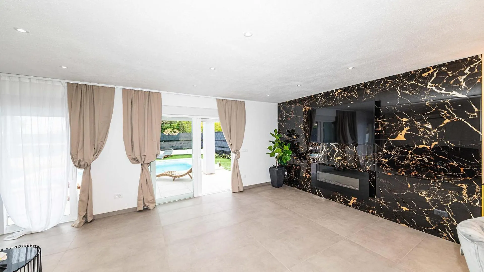3 Bedroom Gorgeous Home In Kastel Novi Kastela